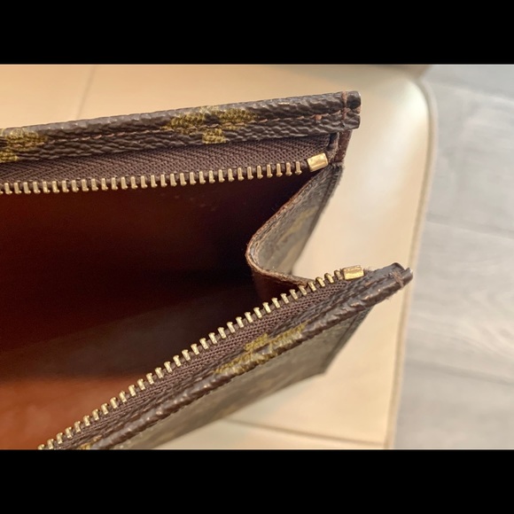Louis Vuitton vintage Toiletry pouch 26 - Picture 11 of 14